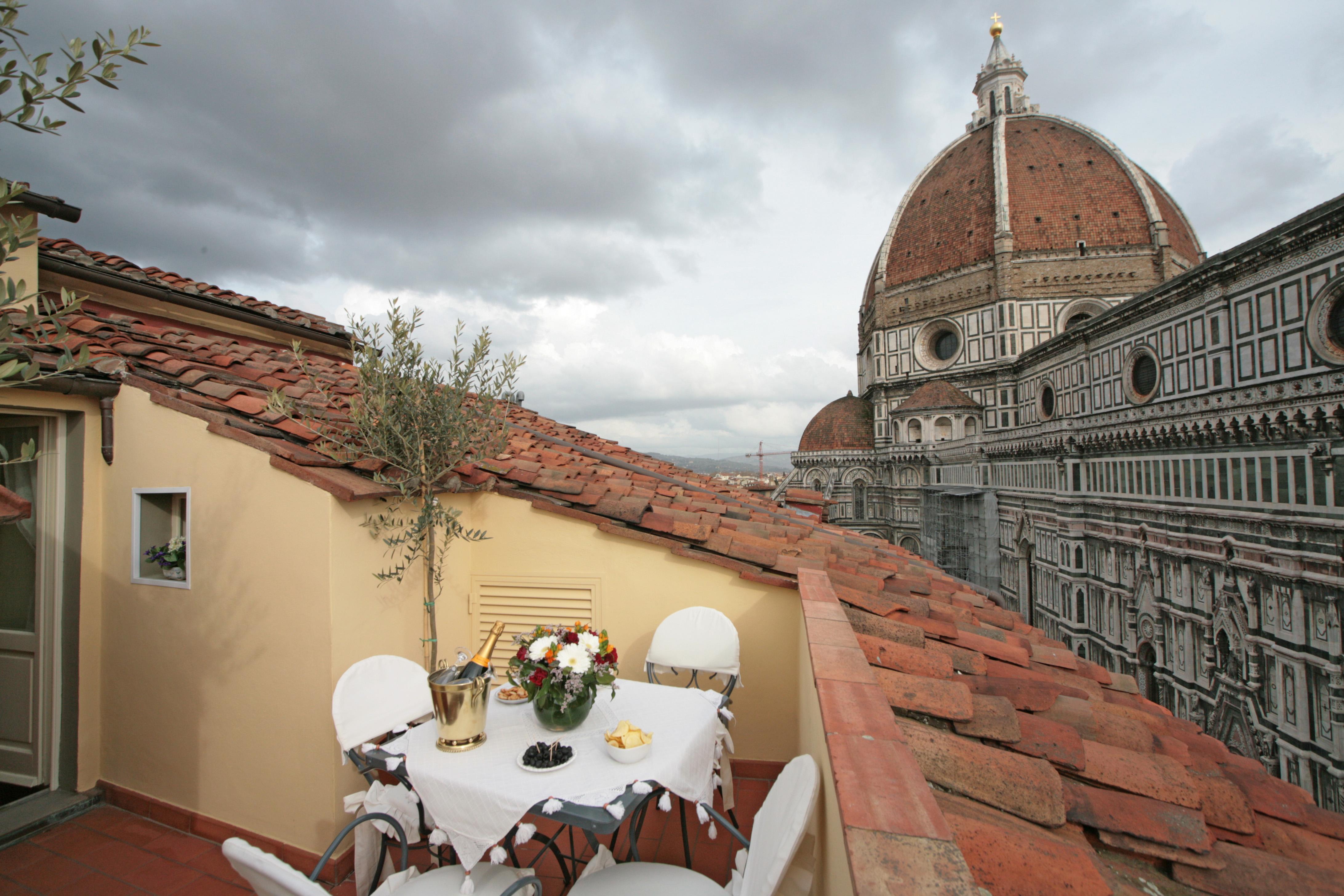 Palazzo Gamba Apartments Al Duomo Florencia Exterior foto